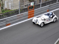 mini_pau-grand-prix-historique-5e29c3bd9ea23.jpg